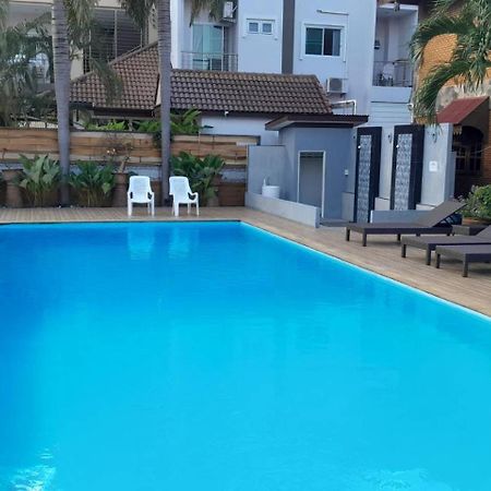 Ben Guesthouse Чианг Рай Екстериор снимка