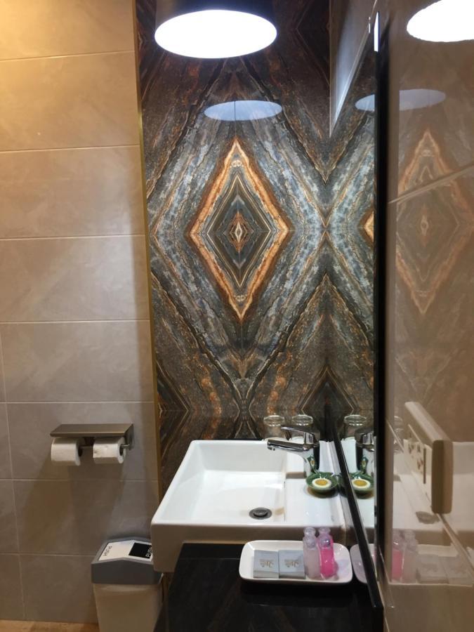 Ben Guesthouse Чианг Рай Екстериор снимка