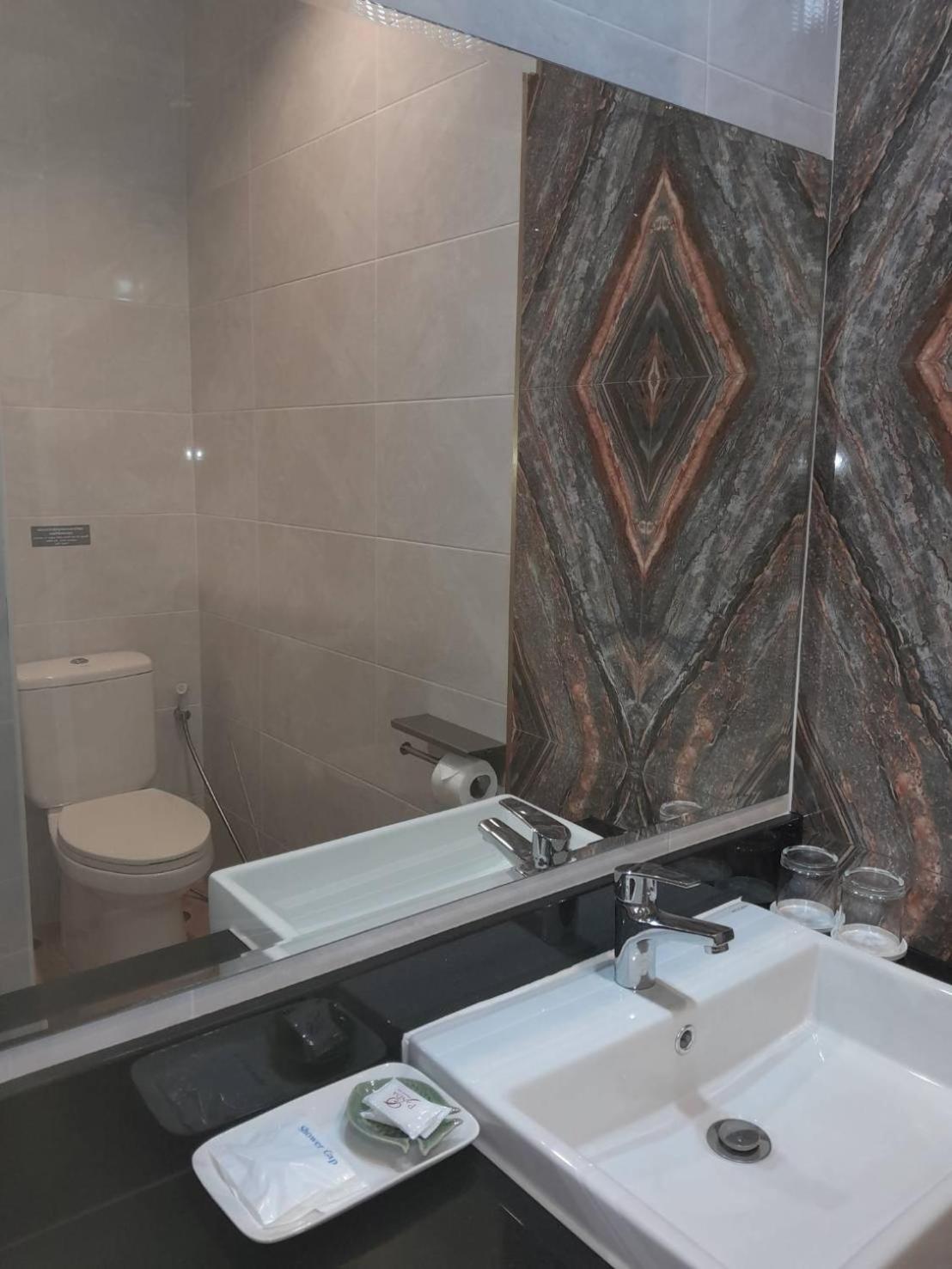 Ben Guesthouse Чианг Рай Екстериор снимка