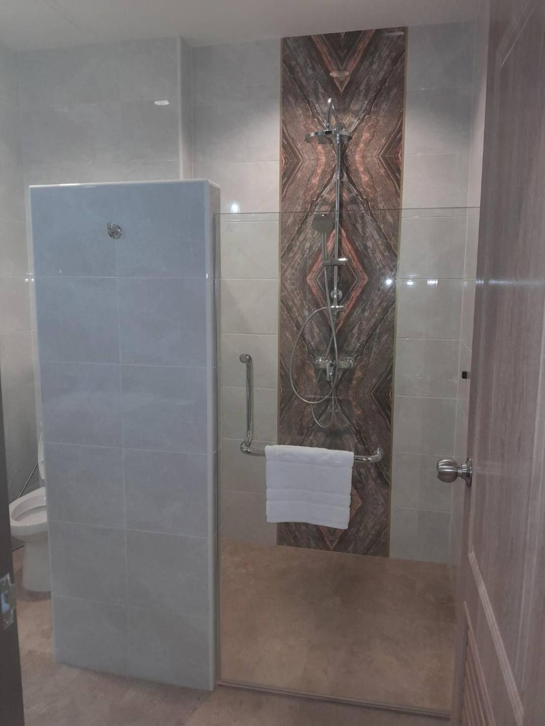 Ben Guesthouse Чианг Рай Екстериор снимка
