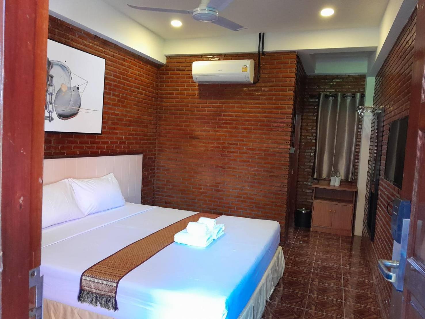 Ben Guesthouse Чианг Рай Екстериор снимка