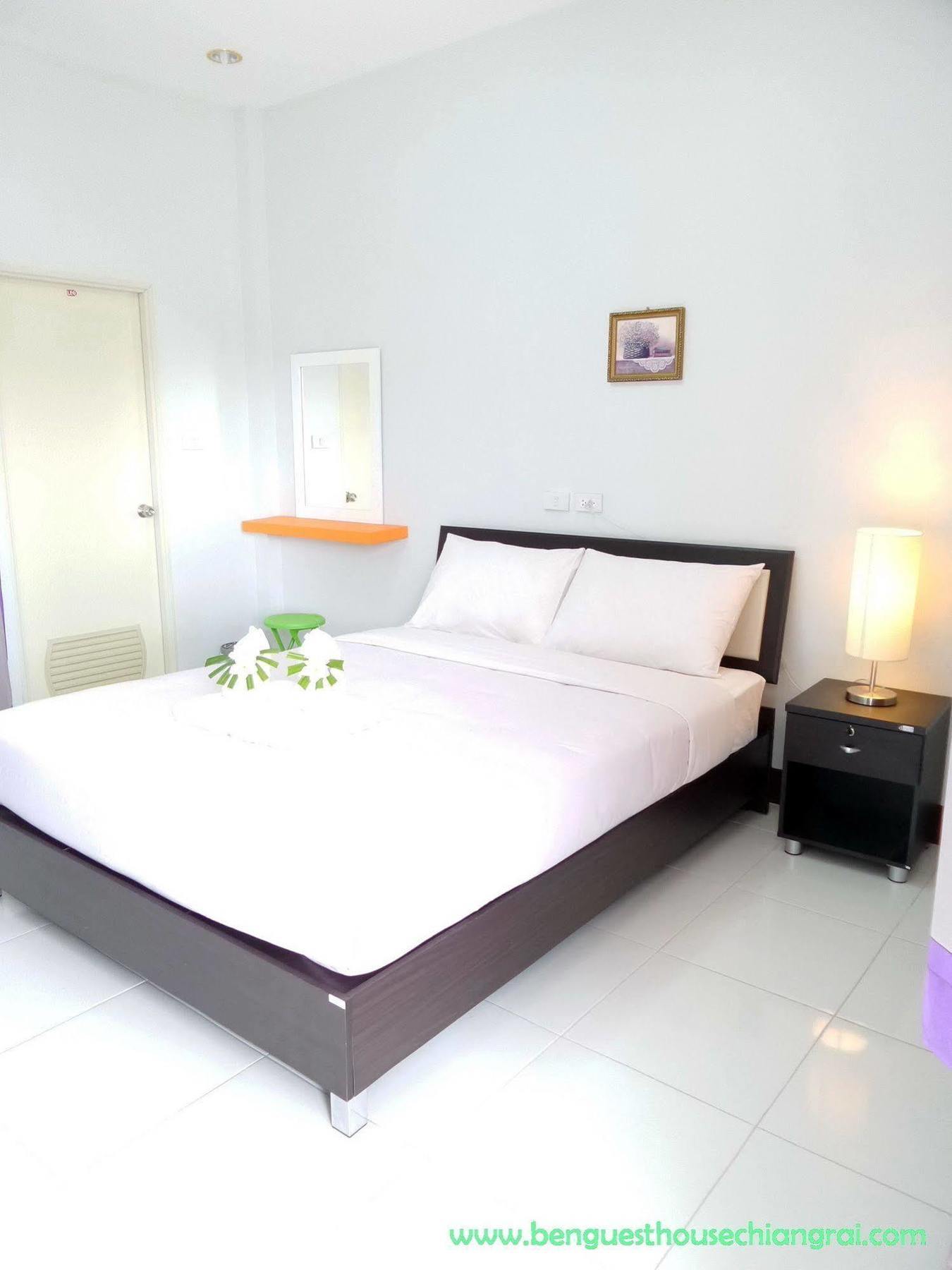 Ben Guesthouse Чианг Рай Екстериор снимка